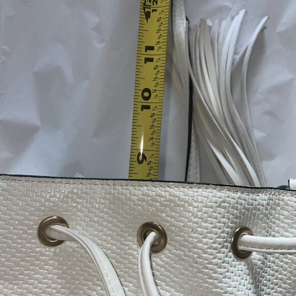 Aldo White W/Gold Woven Drawstring Bucket Bag Cross Body Convertible Top Handle - Picture 11 of 16